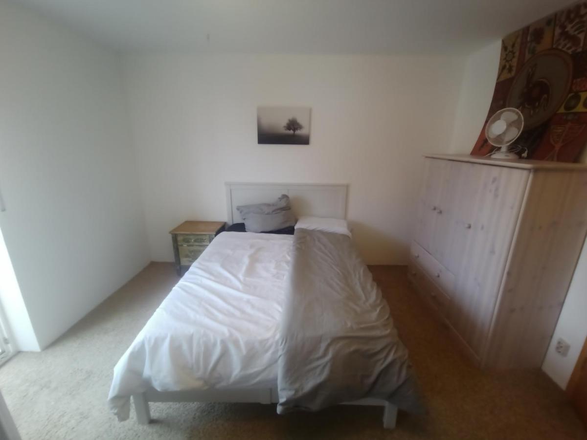 Grosses Zimmer Bad Kueche Wohnzimmer Terasse Garten Zentral Ruhig 莱希河畔兰茨贝格 外观 照片